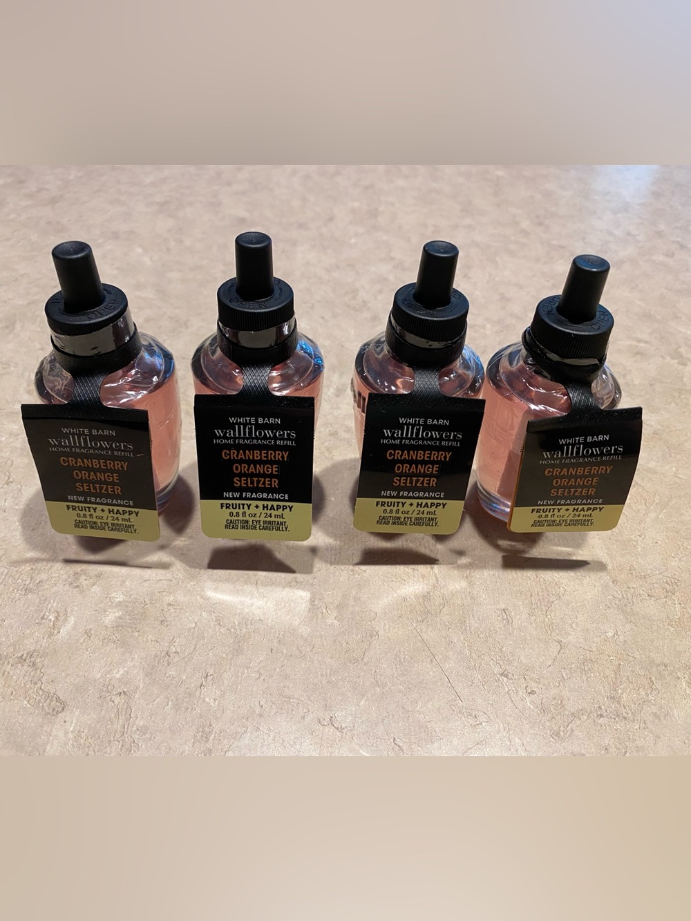 Bath and body works CRANBERRY
ORANGE SELTZER wallflower refills new 4 total